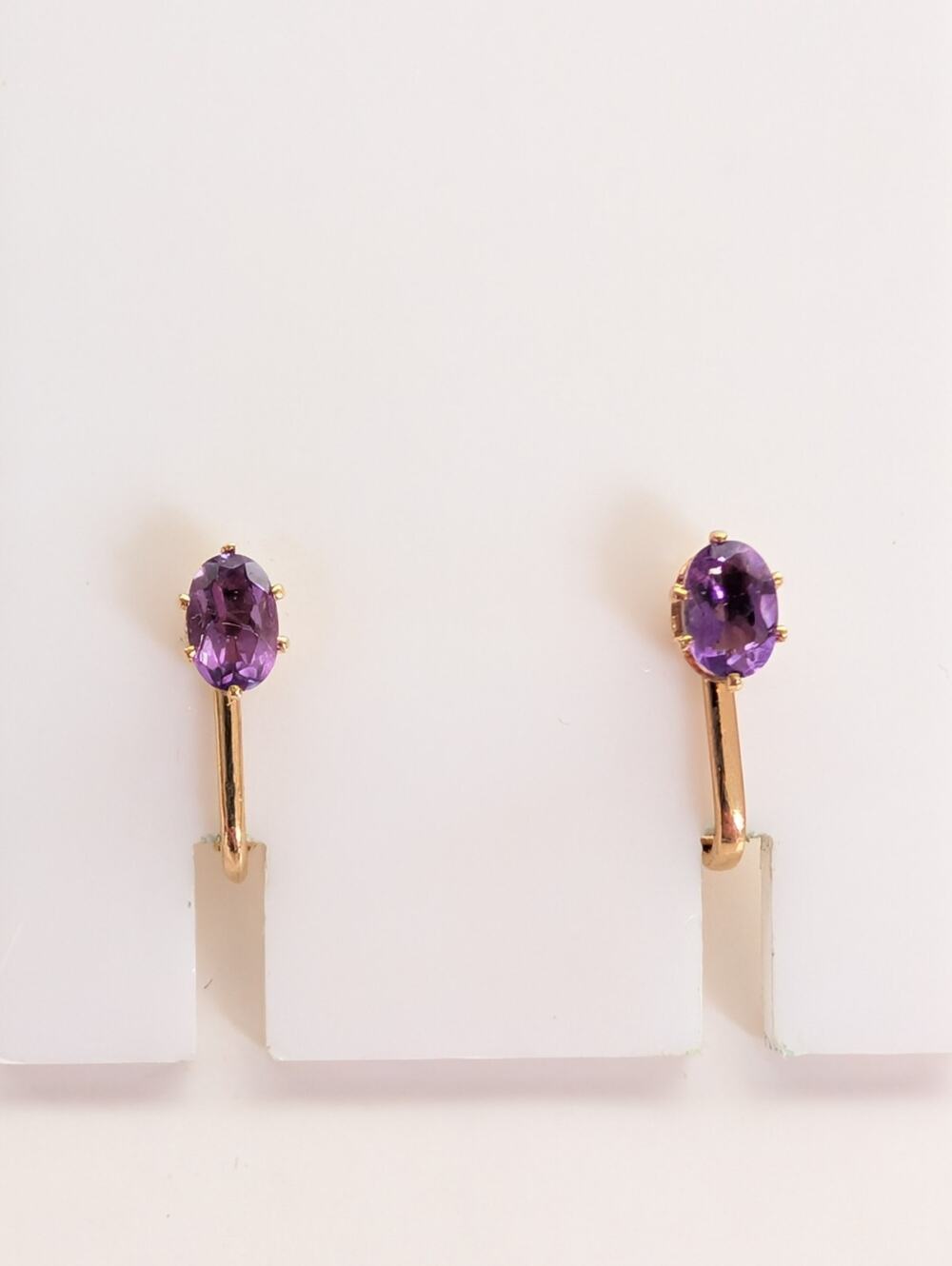 Vintage Gold Tone Purple Amethyst Gemstone Dainty Delicate Clip On Earrings